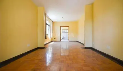 Casa Residencial com 5 dormitórios para alugar no bairro Tristeza