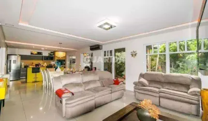 Casa dupla (unificada) em condomínio, no Bairro Central Park