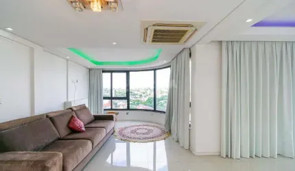 Luxuoso apartamento de 2 dormitórios, semi mobiliado e com vista definida no bairro Jardim Itú Sabará!