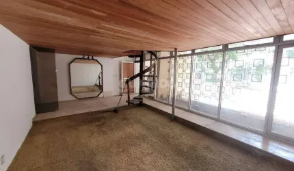 Casa de 3 dormitórios, sendo 1 suíte, no bairro Bela Vista.