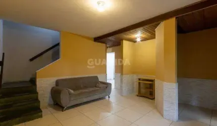 Casa residencial semi mobiliada de 3 dormitórios no bairro Tristeza!