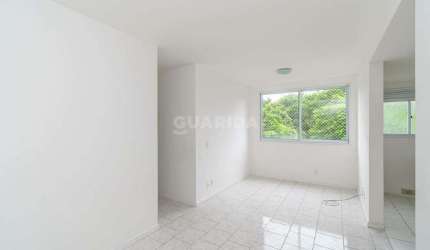 Apartamento com 3 dormitórios, sendo 1 suíte, e 1 vaga de garagem no bairro Ipanema.