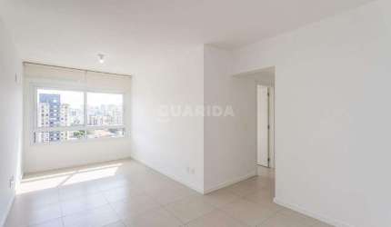 Apartamento de 2 dormitórios, sendo 1 suíte no bairro Cidade Baixa.