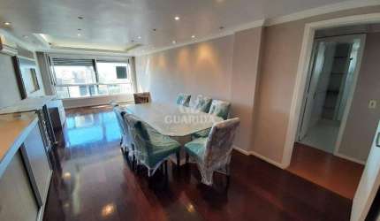 Apartamento com 3 dormitórios, sendo 1 suíte com hidro, semimobiliado, no bairro Moinhos de Vento