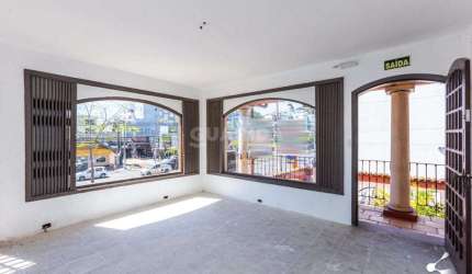 Conjunto com 30m² privativos, 2º andar, 1 lavabo, Localizado no bairro Tristeza.