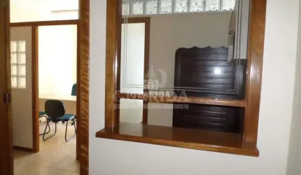 Conjunto comercial mobiliado no bairro Centro Histórico.
