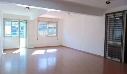 Conjunto comercial no bairro Petrópolis com isenção de IPTU em 2024