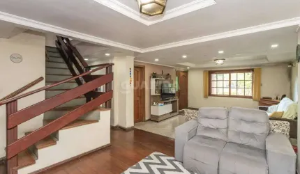 Casa Residencial com 4 Quartos, sendo 2 Suites, e 3 vagas de garagem no bairro Partenon - Porto Alegre/RS