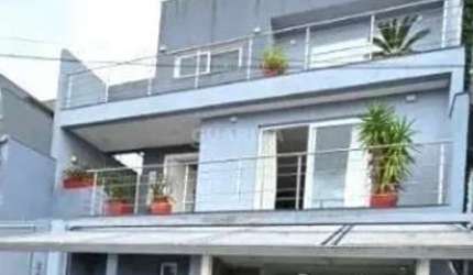 Casa Residencial com 4 dormitórios, sendo 1 suíte, para alugar no bairro Alto Petrópolis - Porto Alegre/RS