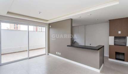 Apartamento com 1 dormitório e 1 vaga de garagem, no bairro Partenon