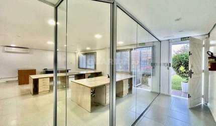 Casa comercial mobiliada no bairro Vila Nova