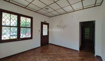 Excelente Casa comercial no Bairro Menino Deus.