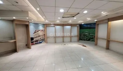 Loja comercial no bairro Centro Histórico - Porto Alegre/RS