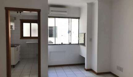 Apartamento com 1 dormitório e 1 vaga no bairro Higienópolis!