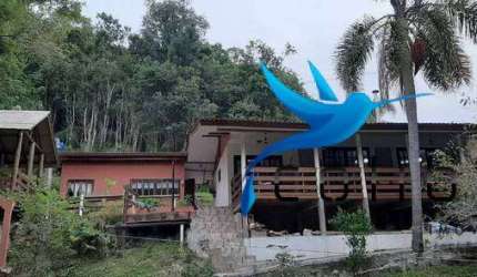 Linda Chácara em Clube de Campo(condomínio) em Agudos do Sul