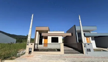 Casa à venda com 2 dormitórios no bairro Estrada das Areias - Indaial/SC
