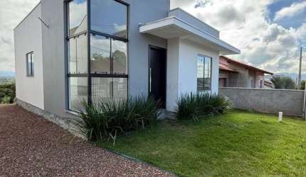 Casa nova à venda com 3 dormitórios sendo 1 suíte e amplo terreno no Lot. Nova I