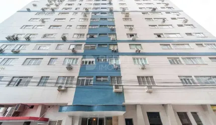 Apartamento 03 dormitórios locação temporada quadra mar Balneário Camboriú