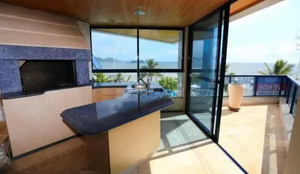 Apartamento diferenciado 04 suítes frente mar Balneário Camboriú