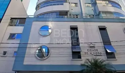 Apartamento 02 suítes locação temporada Centro Balneário Camboriú