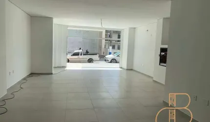 Ampla sala comercial com duas vagas de garagem, bairro Casa Branca Itapema