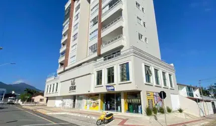 Sala comercial à venda no Centro de Camboriú
