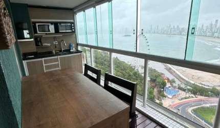 LOCAÇÃO - Apartamento mobiliado e equipado no Ed. Terraços da Rainha.