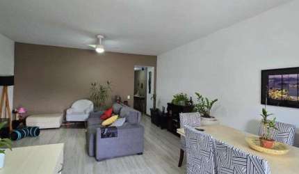 Apartamento para Venda com Salão, Varandão, 3 Quartos, Sendo 1 Suíte e 2 Vagas de Garagem.