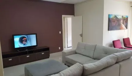 Taquara. Apartamento com 4 Quartos, sendo 2 Suítes, 2 Vagas e Perto de Tudo.