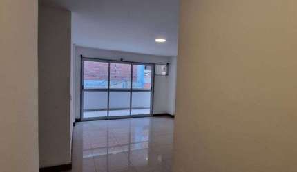 Apartamento para venda tem 96 metros quadrados com 2 quartos