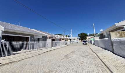 Casa com 2 quartos à venda no Serrinha, Contenda , 88 m2 por R$ 350.000
