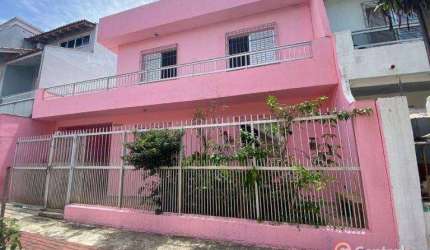 02 casas de 143m² à venda na rua 2700 -  Cada casa com 03 quartos, sendo 1 suíte e 02 vagas de garagem.