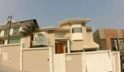 Casa com 3 dormitórios para alugar, 304 m² por R$ 30.000,00/mês - Ariribá - Balneário Camboriú/SC