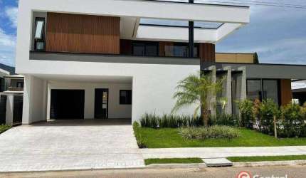 Casa com 4 dormitórios à venda, 360 m² por R$ 3.180.000,00 - Centro - Camboriú/SC