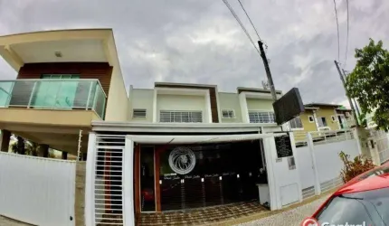 Casa com 3 dormitórios à venda, 130 m² por R$ 1.950.000,00 - Centro - Balneário Camboriú/SC