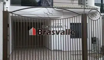 Sobrado a venda no bairro Recanto Tropical