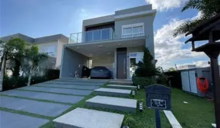 Casa 3 quartos para venda no bairro Santa Regina em Camboriú