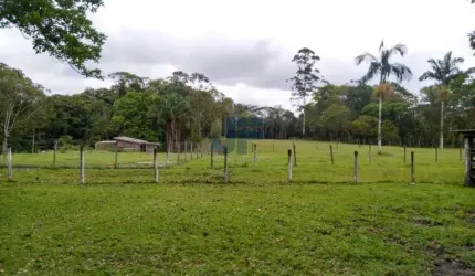 Chácara / sítio à venda no Centro, Guarapuava , 620000000 m2 por R$ 6.000.000