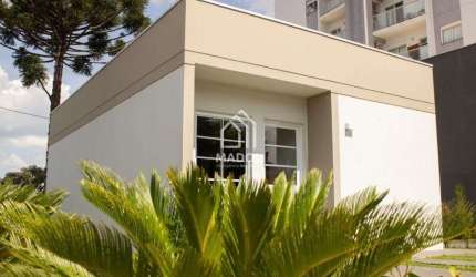 Casa à Venda em Cará-cará, Ponta Grossa - PR