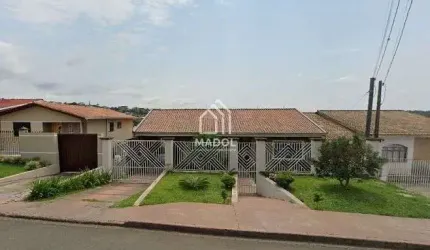 Casa à Venda em Oficinas, Ponta Grossa - PR