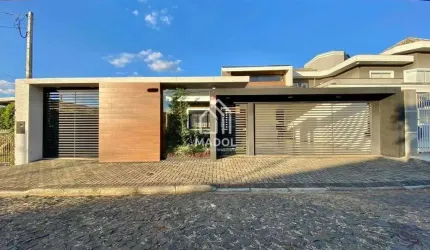 Casa à Venda em Uvaranas, Ponta Grossa - PR