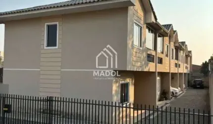 Sobrado à Venda em Jardim Carvalho, Ponta Grossa - PR