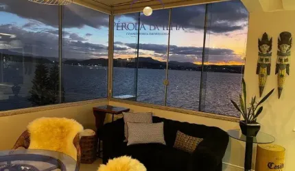 Duplex para venda tem 160 metros quadrados com 3 quartos em Bom Abrigo - Florianópolis - SC