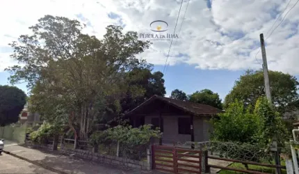 Oportunidade única em Canasvieiras! Terreno com 614,70 m², medidas ideais para construir o empreendimento dos seus sonhos.