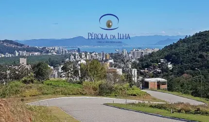 Terreno à venda no Itacorubi