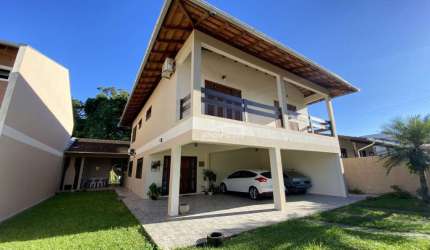 Casa com 4 quartos à venda no Itoupava Central, Blumenau , 330 m2 por R$ 900.000