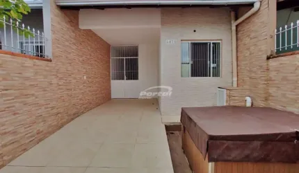 Casa com 2 quartos à venda no Itacolomi, Balneário Piçarras , 66 m2 por R$ 365.000