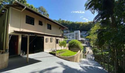 Casa com 4 quartos à venda no Velha, Blumenau , 138 m2 por R$ 600.000