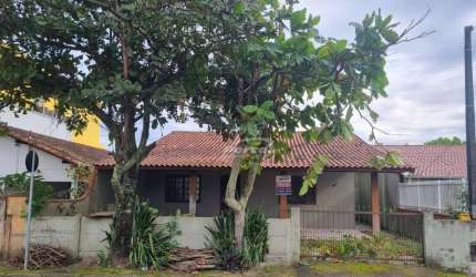 Casa com 3 quartos à venda no Centro, Penha , 120 m2 por R$ 650.000