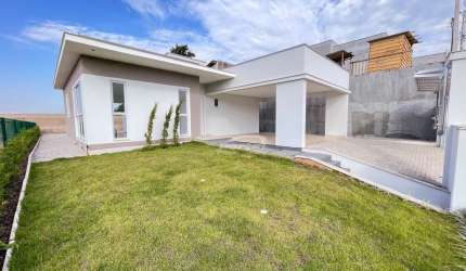 Casa com 3 quartos à venda no Margem Esquerda, Gaspar , 147 m2 por R$ 925.000